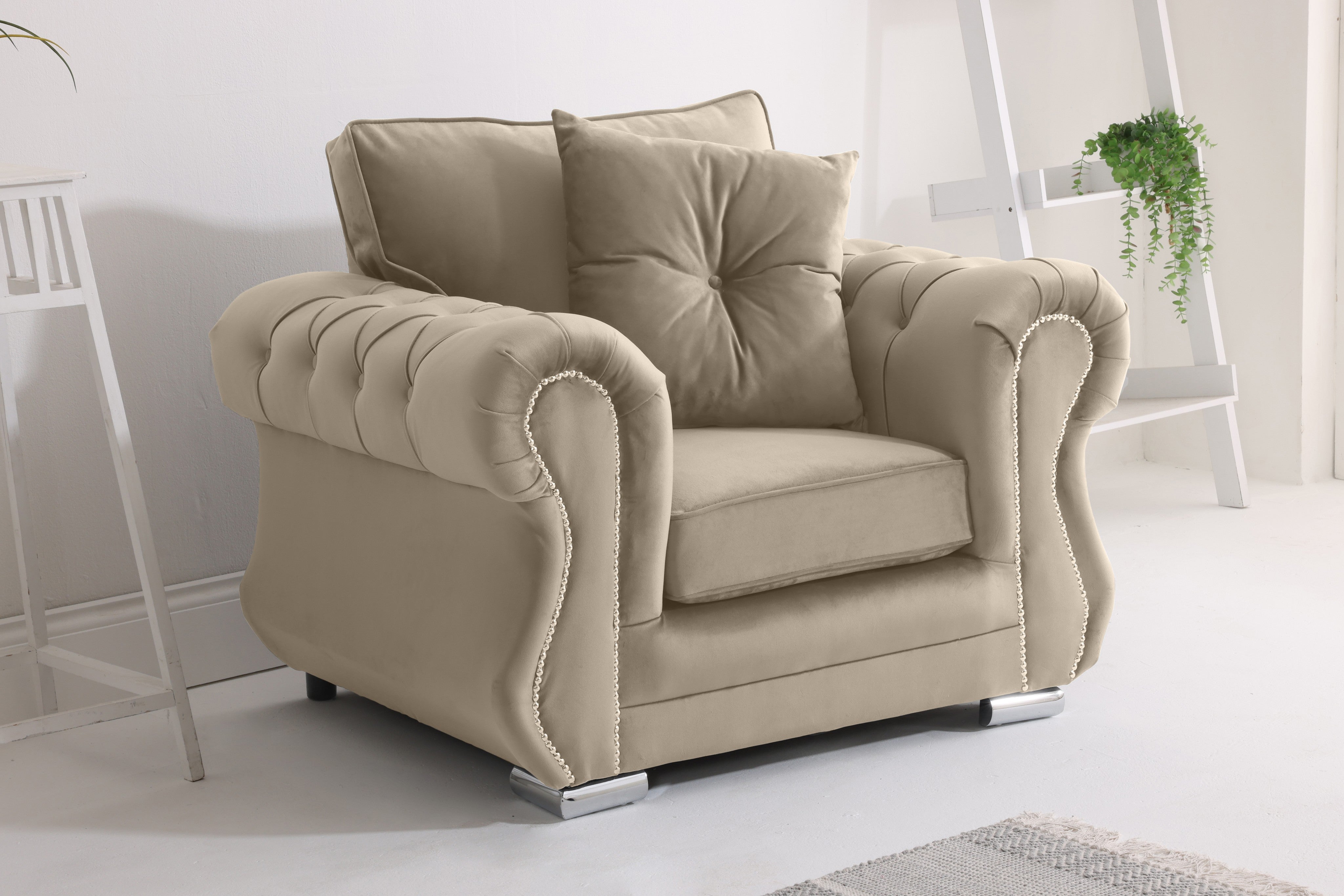 Falcon Corner Fullback + Extra Cushions