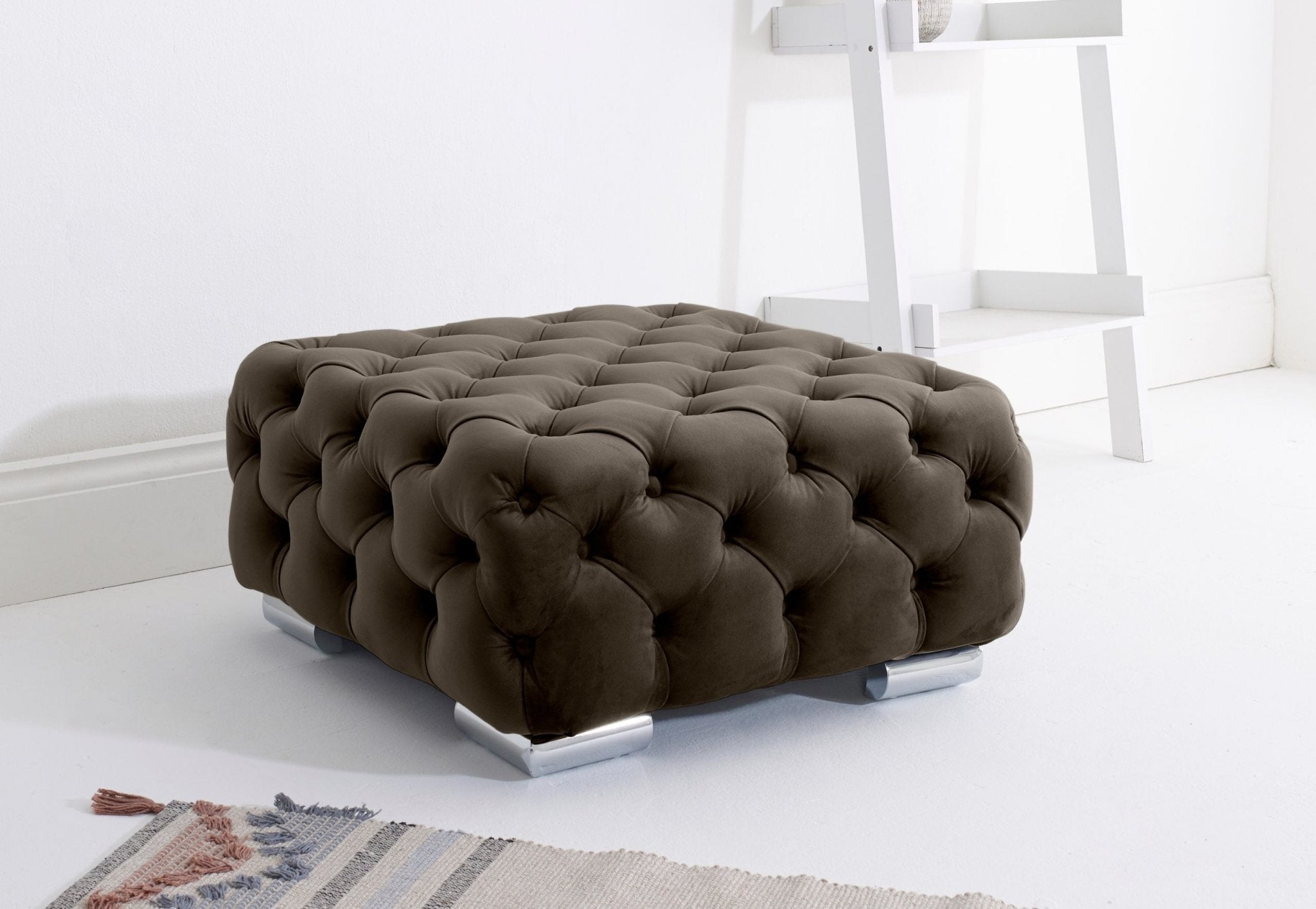 Milton 3+2 Fullback + Bolster / Buttoned Cushions